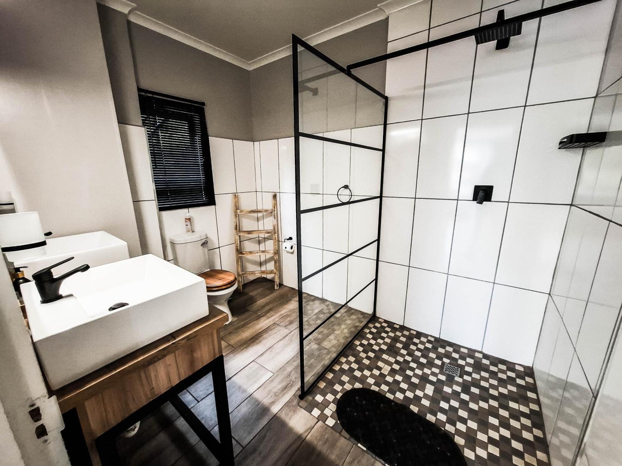 B At Home Guest House Piet Retief Exterior foto